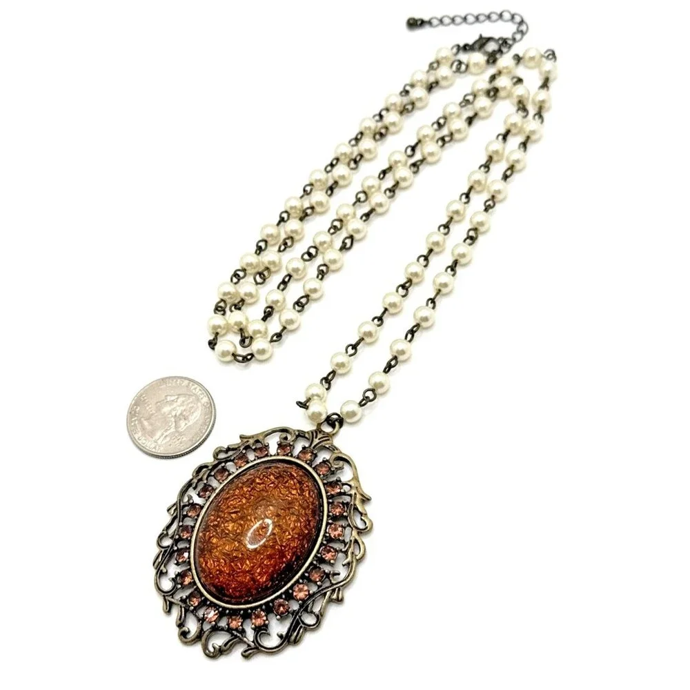 Vintage Style Faux Amber Pendant Necklace Ornate Bronze Tone Beaded Chain 30